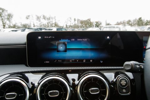 Mercedes-Benz A Class A 180 SE EXECUTIVE 24