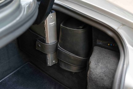 Aston Martin Vanquish 26