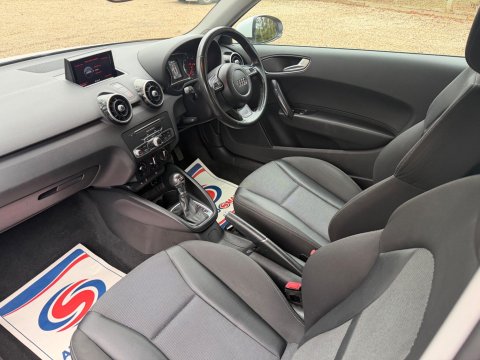 Renault Captur 0.9 TCe ENERGY Dynamique Nav Euro 6 (s/s) 5dr 33