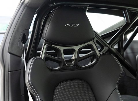 Porsche 911 (992) GT3 11