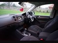 Volkswagen Tiguan 2.0 TDI BlueMotion Tech Match DSG 4WD Euro 5 (s/s) 5dr 25