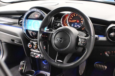 Mini Hatch 2.0 Cooper S Sport Auto 3dr 34