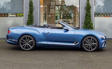 Bentley Continental GTC W12 First Edition 3