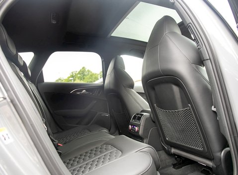 Audi RS6 Avant Performance 18