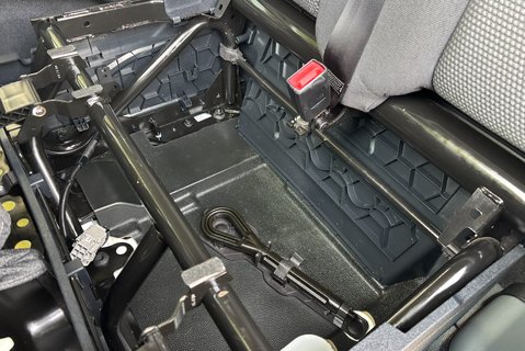 Ford Transit 350 L3 H3 130 ps Double Cab in Van - Air Con / Sat Nav 18