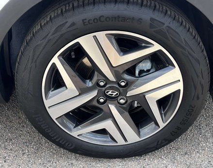 Hyundai BAYON 1.0 Bayon Premium TGDi MHEV Auto 5dr 12