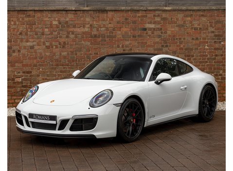 Porsche 911 Carrera GTS (991.2) 6