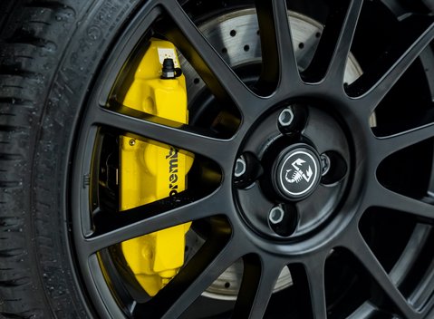 Abarth 695 Competizione 33