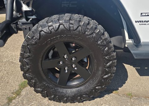 Jeep Wrangler 3.6 V6 Sahara Auto 4WD Euro 5 4dr (284 bhp) 29