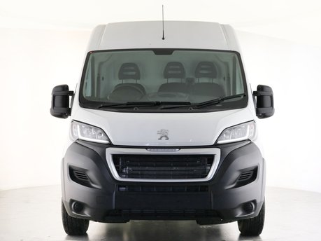 Peugeot Boxer 2.2 BlueHDi L3H2 Professional Van 140ps 2