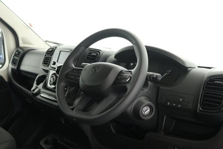 Peugeot Boxer 35 L2H2 PROFESSIONAL PV 13
