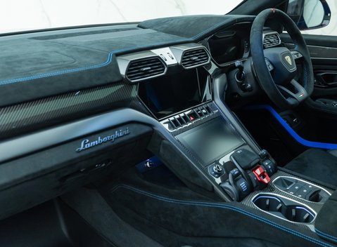 Lamborghini Urus PERFORMANTE 20