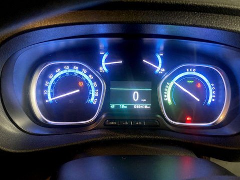 Vauxhall Vivaro Life 50kWh Combi MPV 5dr Electric Auto LWB (9 Seat, 11kW Charger) (136 ps) Elect 13