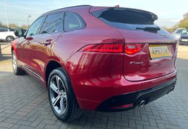 Jaguar F-Pace 3.0 V6 D300S AWD AUTO 13