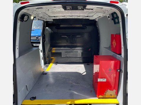 Ford Transit Connect 1.5 TDCi 220 Panel Van 5dr Diesel Manual L1 H1 (120 g/km, 74 bhp) 13