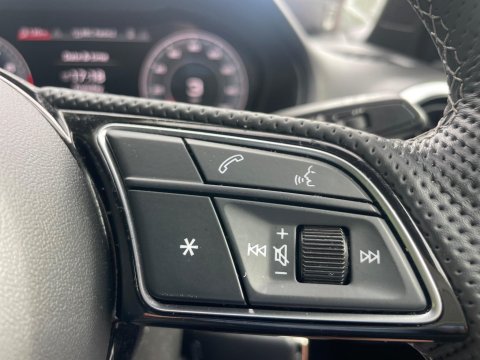 Audi Q2 1.0 TFSI 30 S line SUV 5dr Petrol Manual Euro 6 (s/s) (116 ps) 60