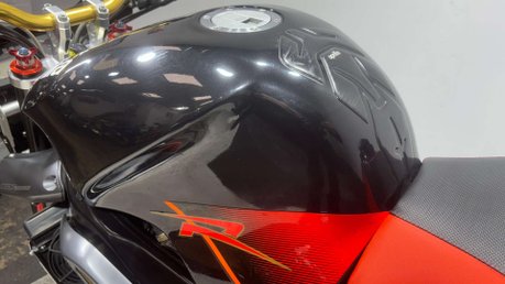 Aprilia RSV TUONO 2005 19K ICONIC STREETFIGHTER NAKED 1000CC NEW MOT 19