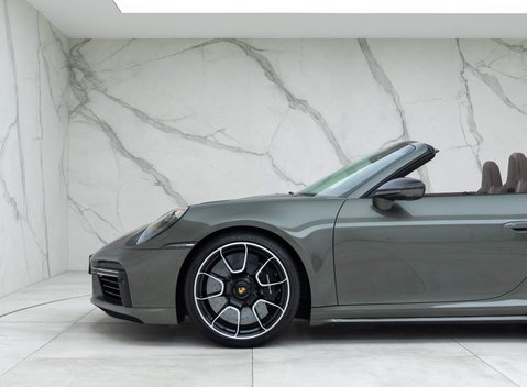 Porsche 911 Turbo S Cabriolet (992) 42