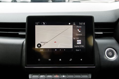 Renault Clio ICONIC TCE 21