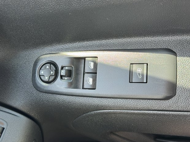 Peugeot Partner SWB L1H1 [SOLD KH] Low Roof Professional Premium+ Air Con Sensors EURO 6 20