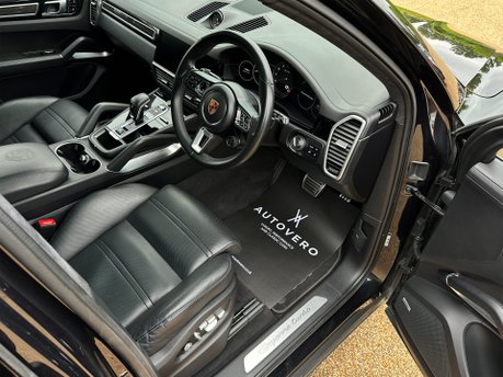 Porsche Cayenne V8 TURBO TIPTRONIC 46