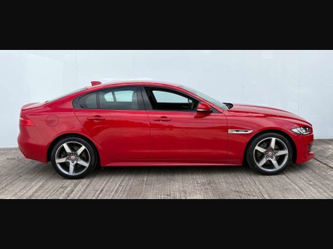 Jaguar XE 2.0 XE R-Sport Auto 4dr 10