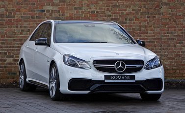 Mercedes-Benz E Class AMG 27
