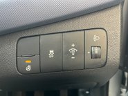 Hyundai i10 1.2 PREMIUM 18