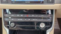 Jaguar XF 2.0d Portfolio Saloon 4dr Diesel Auto Euro 6 (s/s) (180 ps) 32
