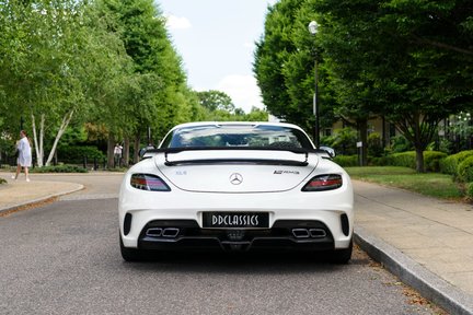Mercedes-Benz SLS Black Series 6