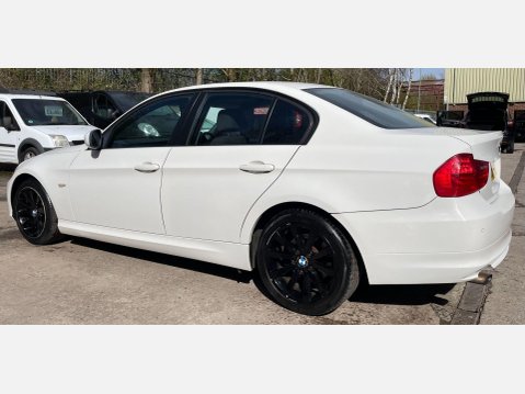BMW 3 Series 2.0 318d SE Euro 5 4dr 16
