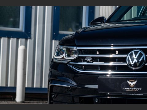 Volkswagen Tiguan 1.5 Tiguan R-Line TSi Semi-Auto 5dr 23