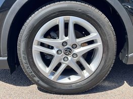 Toyota C-HR 1.8 C-HR Icon HEV CVT 5dr 12