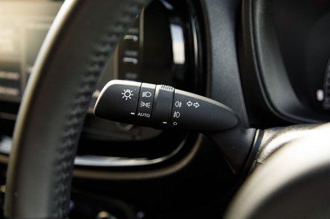 Toyota Aygo X VVT-I EDGE 12