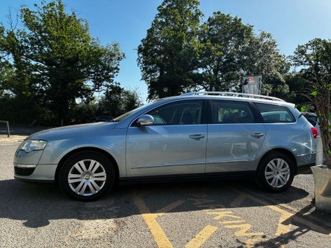 Volkswagen Passat 2.0 TDI GPF SEL Estate 5dr Diesel DSG Euro 4 (170 ps) 4