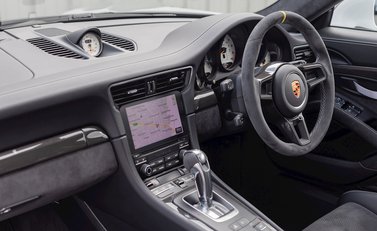 Porsche 911 (991.2) GT3 RS Weissach 17