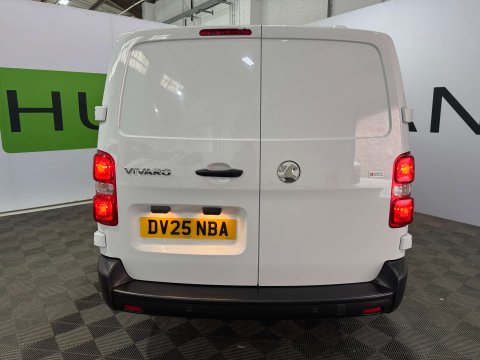 Vauxhall Vivaro 2.0 Vivaro F3100 Prime S/S 6dr 8