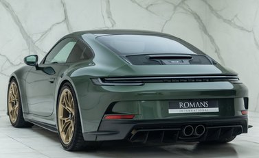 Porsche 911 GT3 TOURING (992) 10