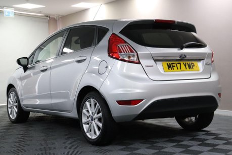 Ford Fiesta TITANIUM 22