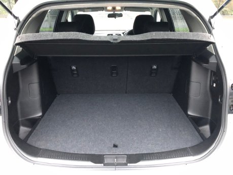 Suzuki SX4 S-Cross SZ4 1.6 petrol manual £165 tax, ULEZ compliant, service history 9