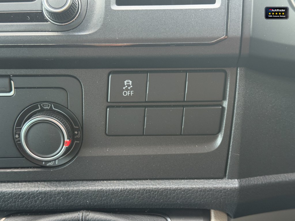 2020 Volkswagen TransporterCrew Cab SWB L1H1 Highline T32 Air Con Alloys Sensors EURO 6 NO VAT — thumbnail 30 of 51