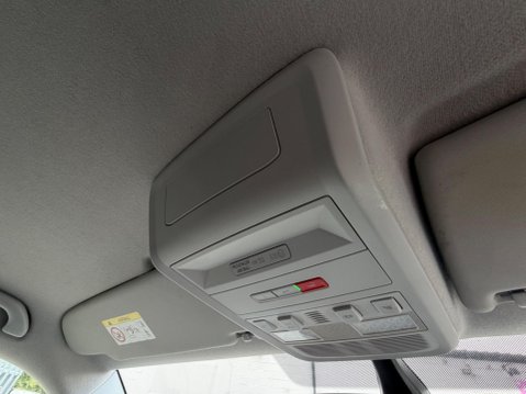 Volkswagen Transporter T28 TDI P/V HIGHLINE 33