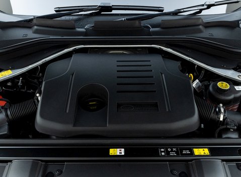 Land Rover Range Rover P510e First Edition 27