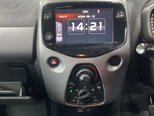 Toyota Aygo 1.0 VVT-i x-play Hatchback 5dr Petrol x-shift Euro 6 (71 ps) 11