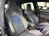 Volkswagen Golf 2.0 TSI R Hatchback 5dr Petrol DSG 4Motion Euro 6 (s/s) (320 ps) 6