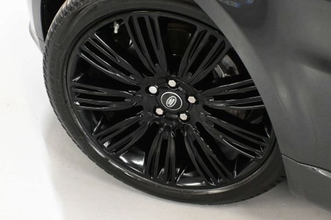 Land Rover Range Rover Sport 3.0 Range Rover Sport HSE Dynamic Black D MHEV Auto 4WD 5dr 33