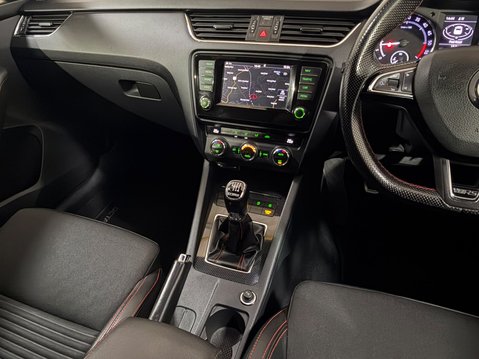 Skoda Octavia VRS 2.0 TDI MANUAL 17