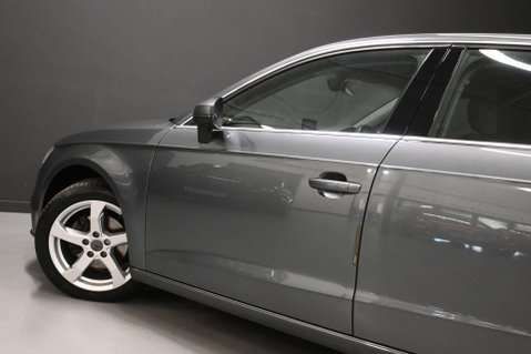Audi A3 1.5 A3 Sportback 35 TFSI Sport 5dr 17