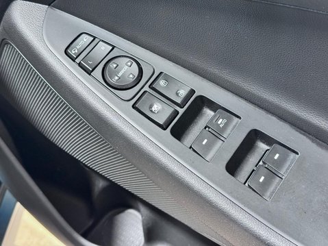 Hyundai TUCSON 1.6 GDi Blue Drive SE Nav Euro 6 (s/s) 5dr 26