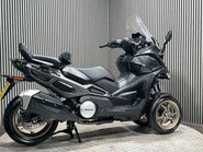 Kymco CV 550 2023 ONLY 161 MILES 3 WHEELER TRIKE RIDE ON A CAR LICENCE MP3 6